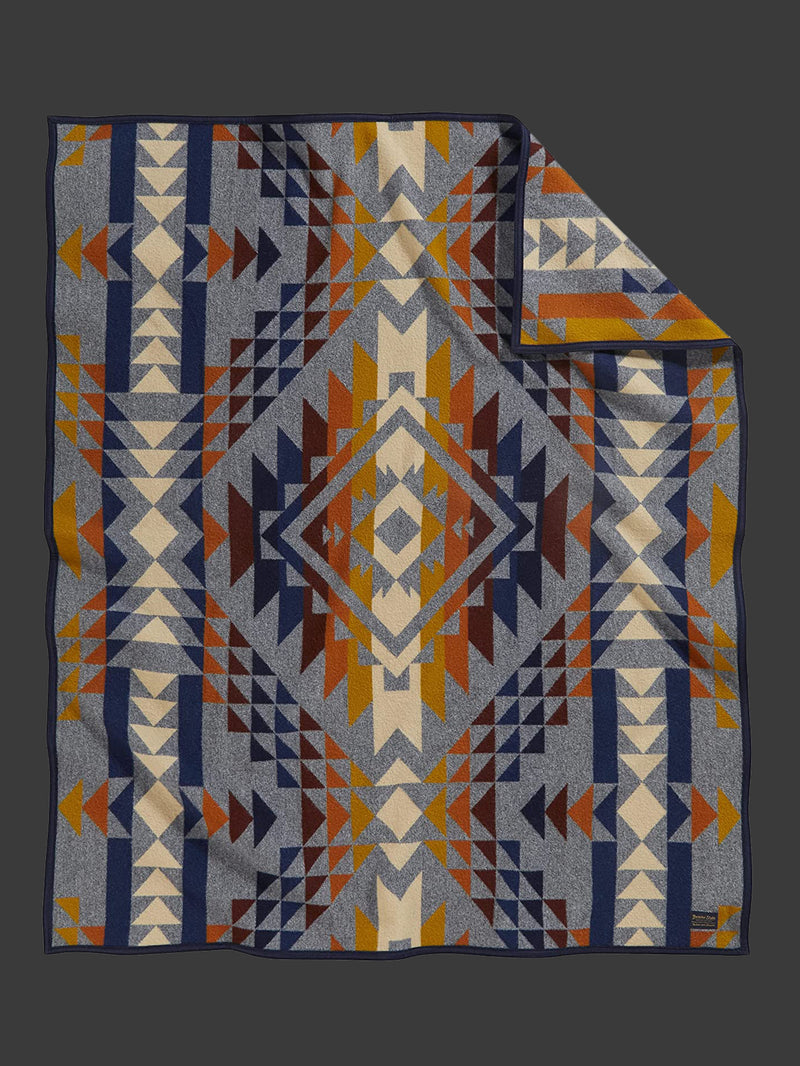 SMITH ROCK JACQUARD THROW