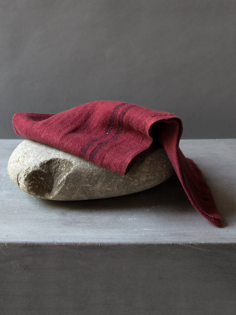 CRANBERRY LINEN TEA TOWEL