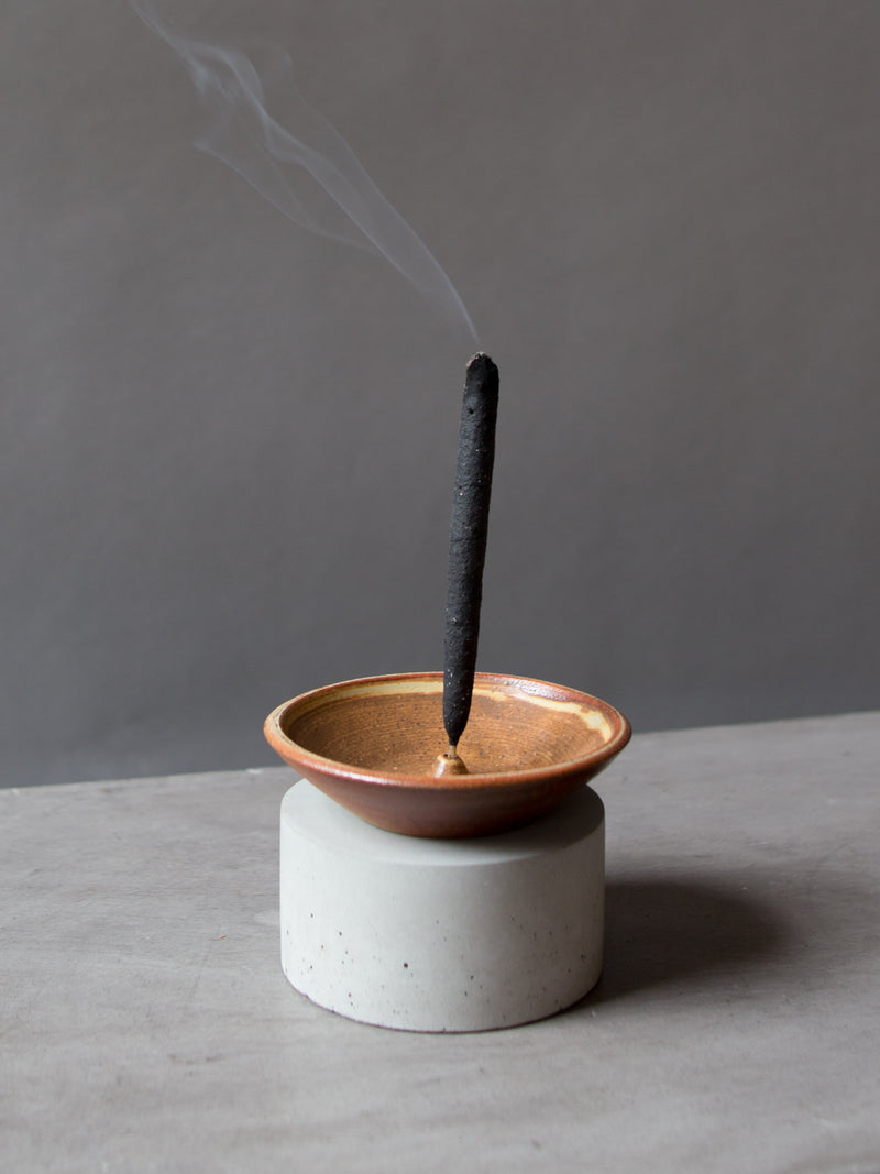 GOLD STONEWARE INCENSE HOLDER